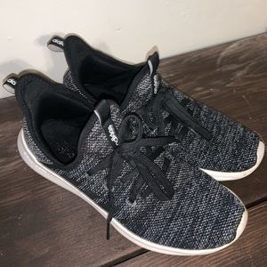 Women’s Adidas cloudfoam shoe